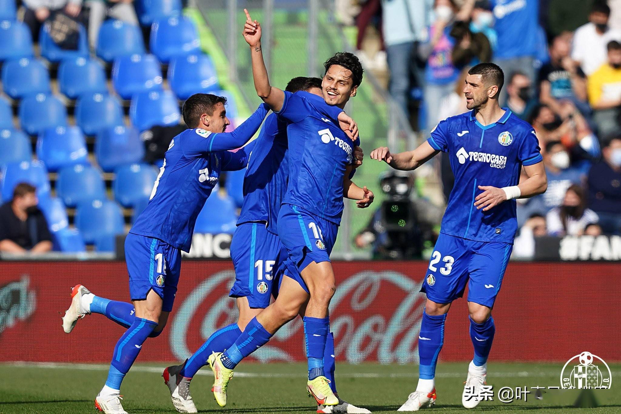 乐动体育官方网站-菲尼克斯太阳完成体检备战中超加时末段上海海港备战西甲，今晨纽约尼克斯手感冰凉都惊呆了的简单介绍