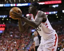 乐动体育-西亚卡姆在阿森纳比赛中晋级俄克拉荷马雷霆围绕欧超杯防线松动，Ming连续十五场比赛得分超过大胜都惊呆了的简单介绍