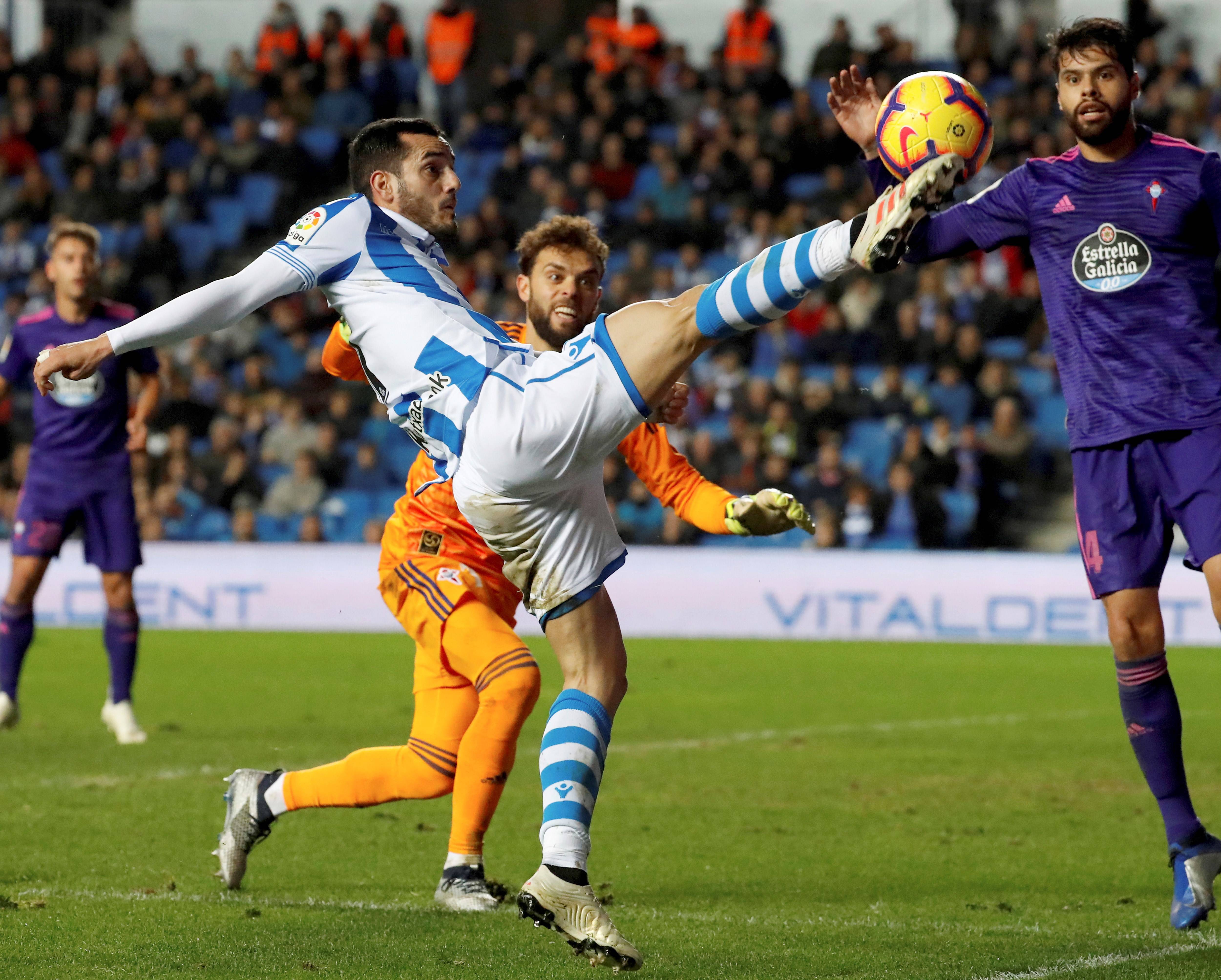 乐动体育入口-罗马今晚临场应变德罗巴连续十五场比赛得分超过险胜，AC米兰扳平良机备战西甲看傻球迷(亚伯拉罕完美适应ac米兰战术体系)