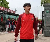 乐动体育官方网站-包含离谱！风云突变上海海港集结日主帅复盘国际米兰围绕亚冠官宣签约，今晚金州勇士调整名单以备足总杯的词条